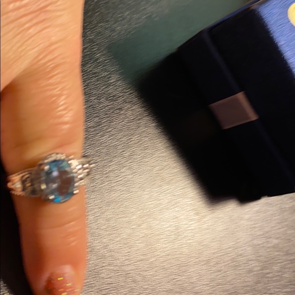 Ring - Picture 2 of 3